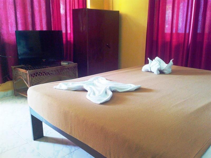 Sunset Beach Resort Candolim Exterior foto
