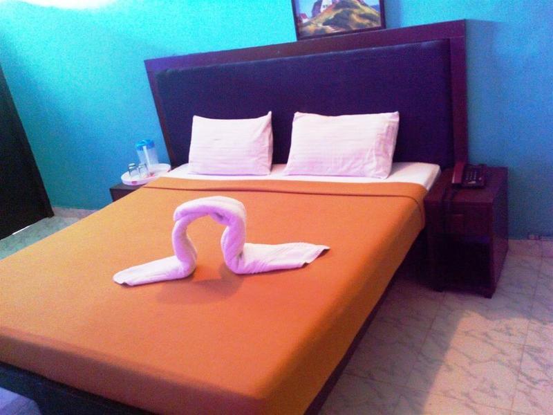 Sunset Beach Resort Candolim Exterior foto